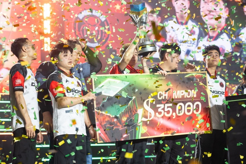D'Chavier makes Vietnamese electronic sports famous with the 2nd Southeast Asia PUBG Mobile Royal throne - Photo 2