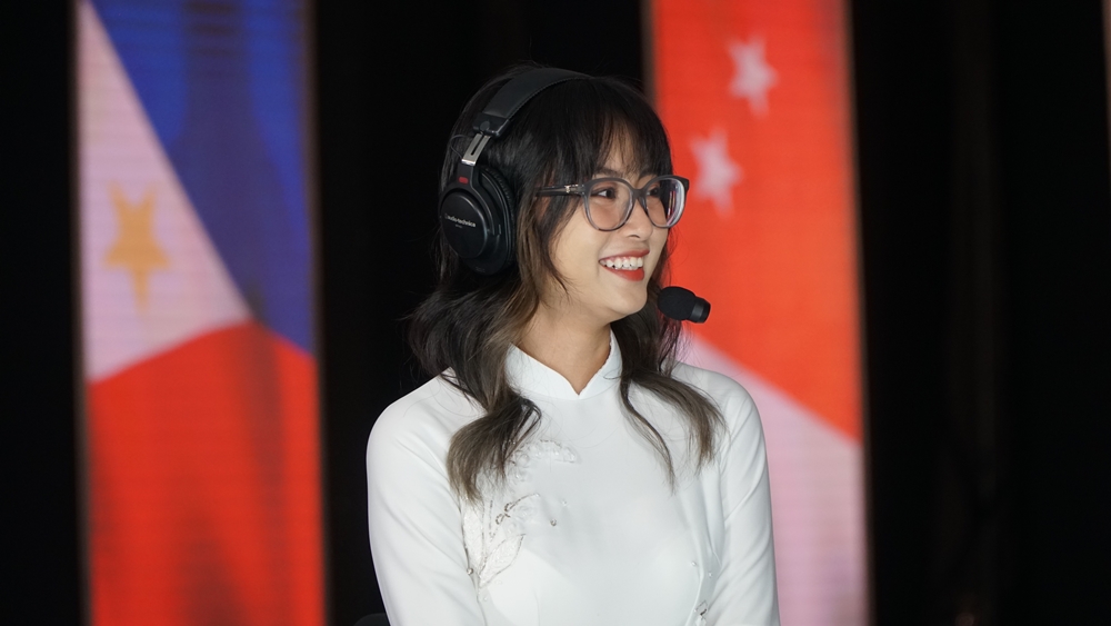 MC Minh Nghi 'incarnated' the first national love in the opening ceremony of the female SEA Games 31 - Photo 5