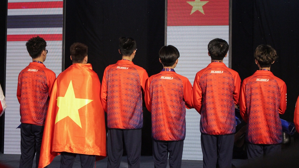 Moments Esports Vietnam won the first gold medal at SEA Games 31 - Photo 6