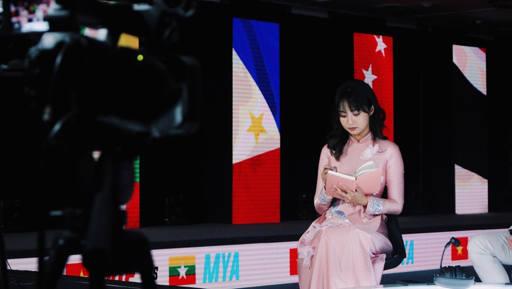 Minh suspected that the ao dai was slender in the opening of the SEA Games 31 - Photo 5