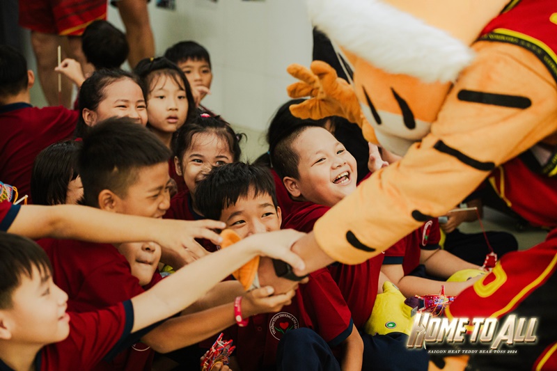 Publisher VNGGAMES | Valorant and Saigon Heat join hands to bring meaningful Mid -Autumn Festival for children - Photo 11