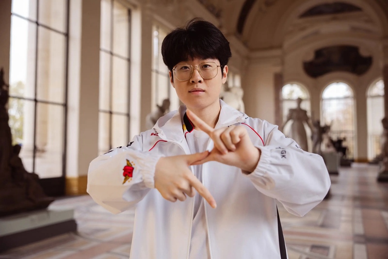 The Play CEO officially spoke about Zeus and T1 - Photo 4