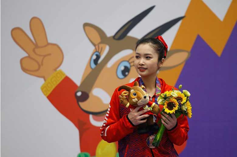 Moving targets, young female athletes conquered eSports after 15 years of accompanying wushu - Photo 3