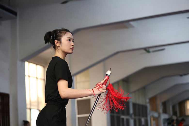 Moving targets, young female athletes conquered eSports after 15 years of accompanying wushu - Photo 4
