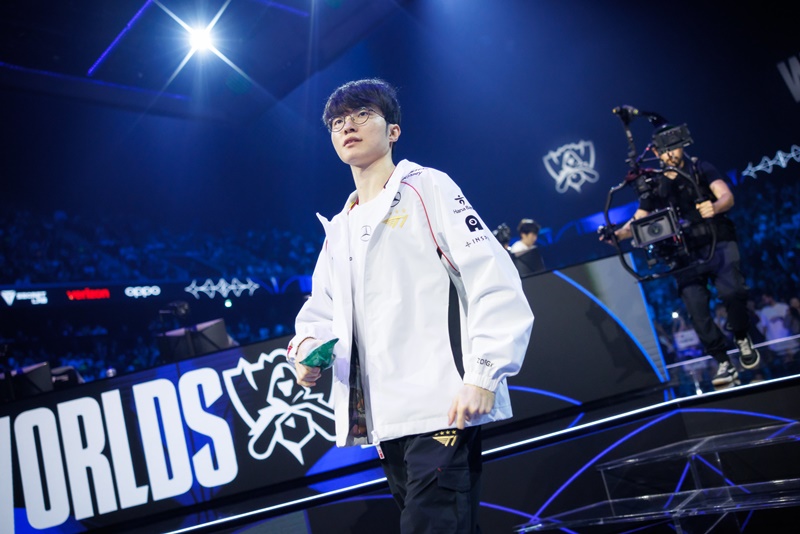 Comment T1 - Bilibili Gaming: The fifth championship for Faker? - Photo 4