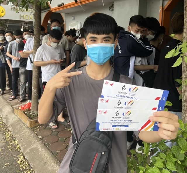 The Mobile Lien Quan audience in the early morning received tickets to see the SEA Games 31 - Photo 7