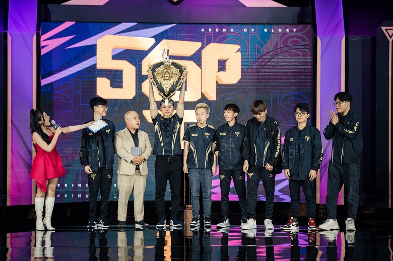 Saigon Phantom 'dominates' the award categories at Spring 2022 - Photo 2