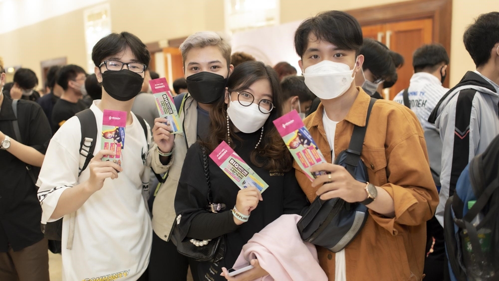 Lien Lien Mobile launched a nationwide Big Offline event - Photo 4