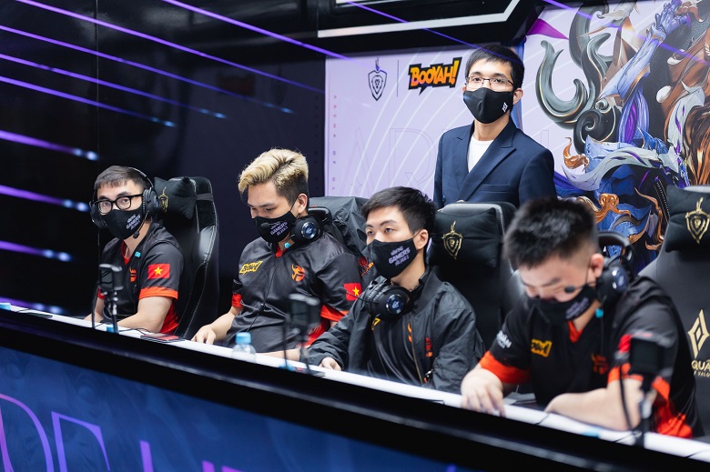 Summary of the Spring Television Top 2022: Saigon Phantom dominates, Team Flash hopes - Photo 3