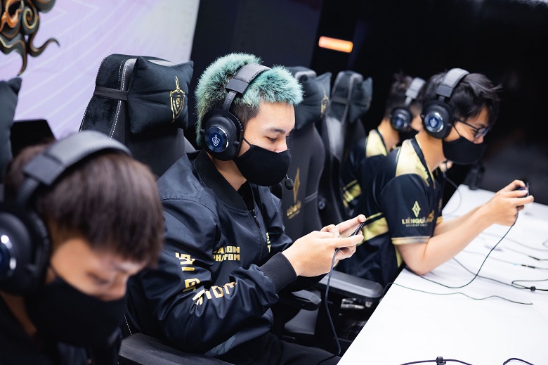 Summary of the Spring Television DV 2022: Saigon Phantom dominates, Team Flash hopes - Photo 1