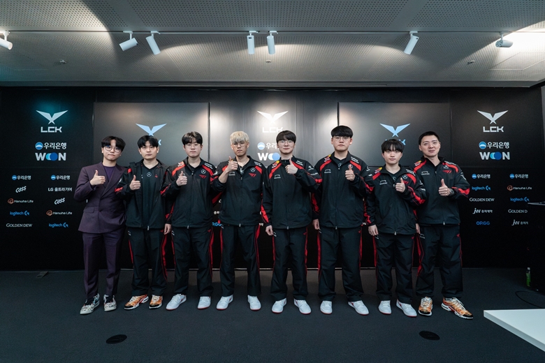 Faker: 'T1 no longer meets ddos ​​and is practicing normally' - Photo 2