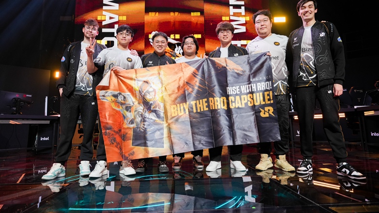 Crazyguy and his teammates won the first - Photo 1