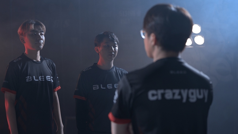 Crazyguy was betrayed by teammates at Bleed Esports? - Photo 1