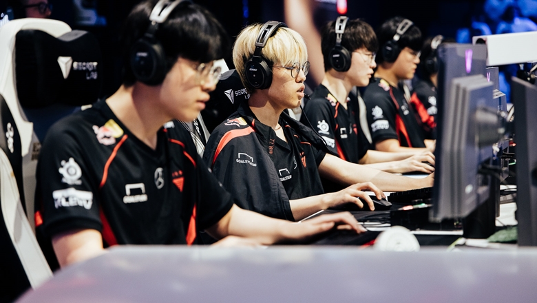 Esports World Cup 2024: T1 hard to enter the final - Photo 1