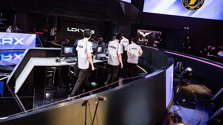LCK 2025: BNK Fearx temporarily occupies the top 4 after the victory of Drx - Photo 1