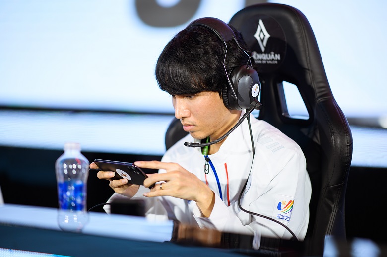 Lien Lien Mobile SEA Games 31: Firstone Fighting, winning MVP in the match Thailand vs Laos - Photo 3