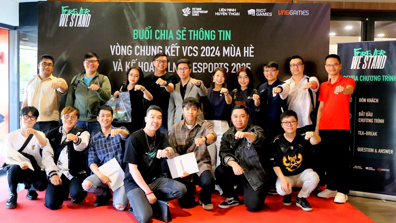 Riot Games announced cooperation with VNGGAMES, aiming to develop League of Legends Esports in 2025 - Photo 1