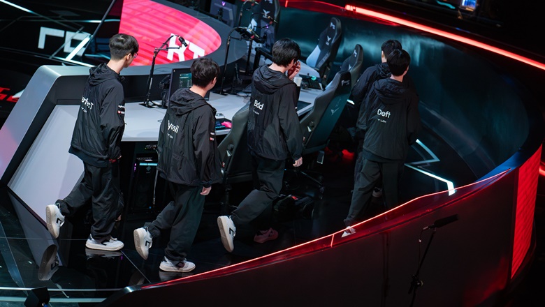 Summer LCK 2024: Destroying Drx, KT Rolster balance points with T1 - Photo 1
