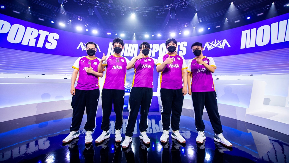 The Nova Esports squad attends the Global Championship 2022 - Photo 1