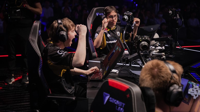 VCT Masters Shanghai 2024: Destroy Fut Esports, Team Heretics officially in the top 4 - Photo 1