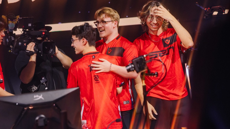 Valorant Champions 2024: Overwhelming Funplus Phoenix, Sentinels rematch Geng - Photo 1