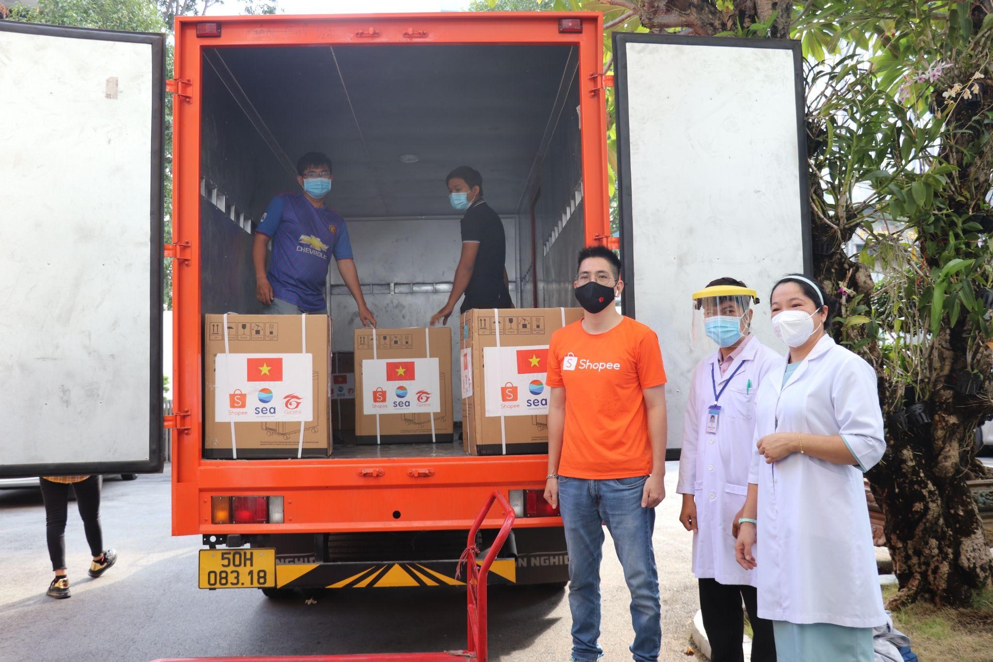 Garena Vietnam accompanies the anti -epidemic frontline in Ho Chi Minh City - Photo 2