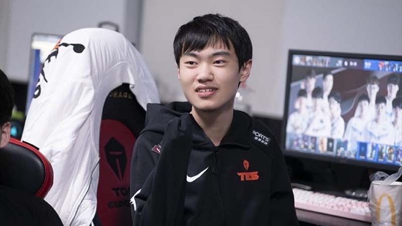 Top 5 mid lines worth watching Worlds 2022 - Photo 3