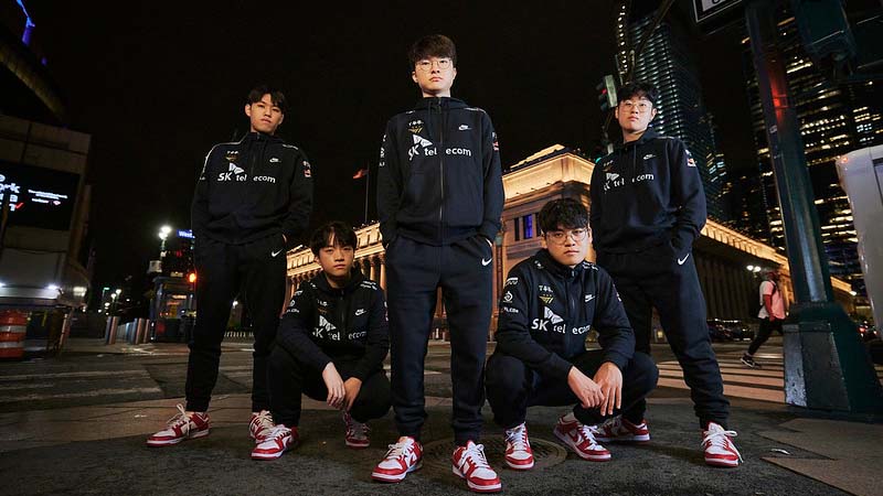 Directly Worlds 2022 today's quarterfinals: T1 confronted RNG - Photo 1