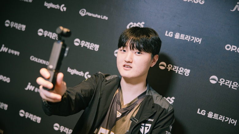 Hard to win Nongshim Redforce, Hanwha Life Esports is still ranked third on the rankings - Photo 1