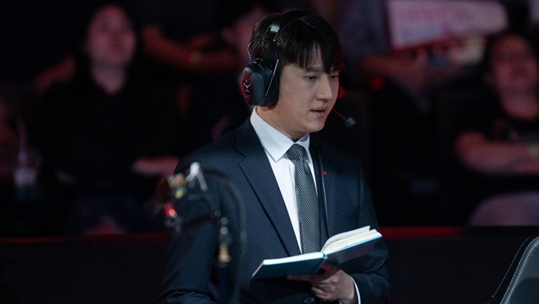 NS Redforce fired the head coach after 4 weeks of competition - Photo 1