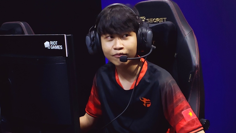 Team Flash breaks up with the first player before VCS 2024 - Photo 1
