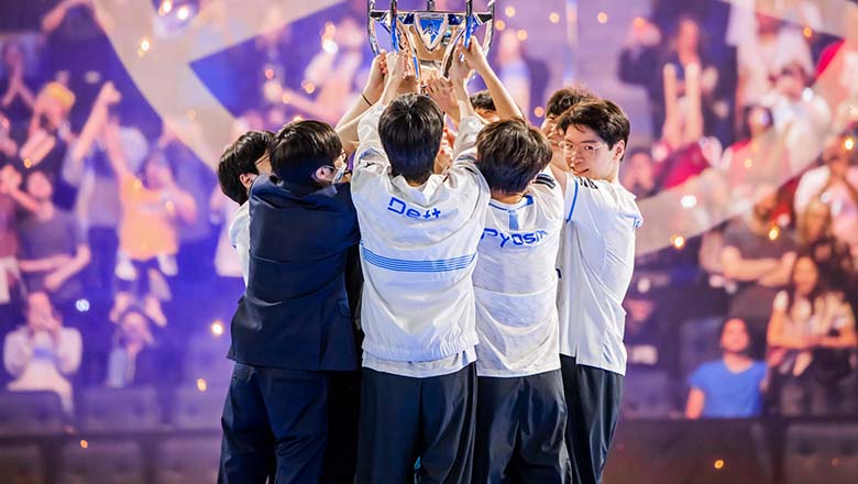 The bonus of the Champion Champion 2022 is not equal to 1/10 of the LPL star salary - Photo 1