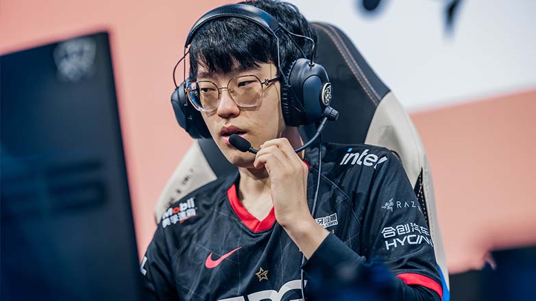 What does scout say on the day of farewell EDG - Photo 1