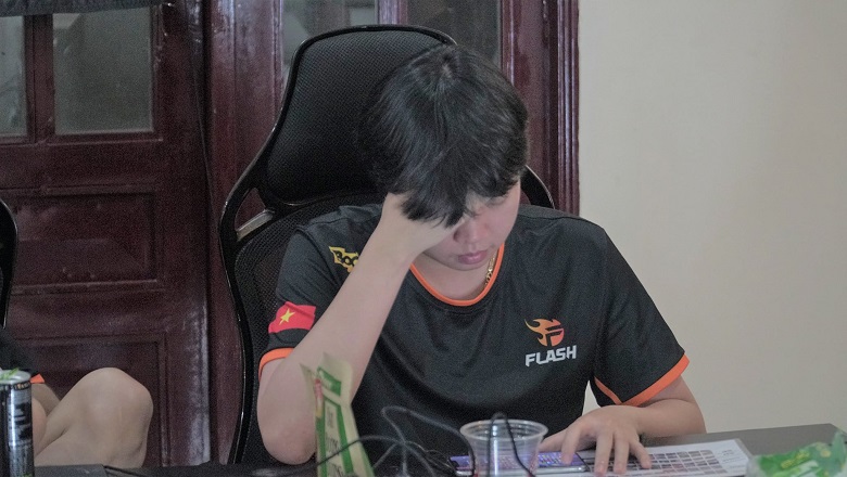 Winter ĐTDV 2021: Team Flash becomes a former king, Saigon Phantom meets V Gaming in the final - Photo 1