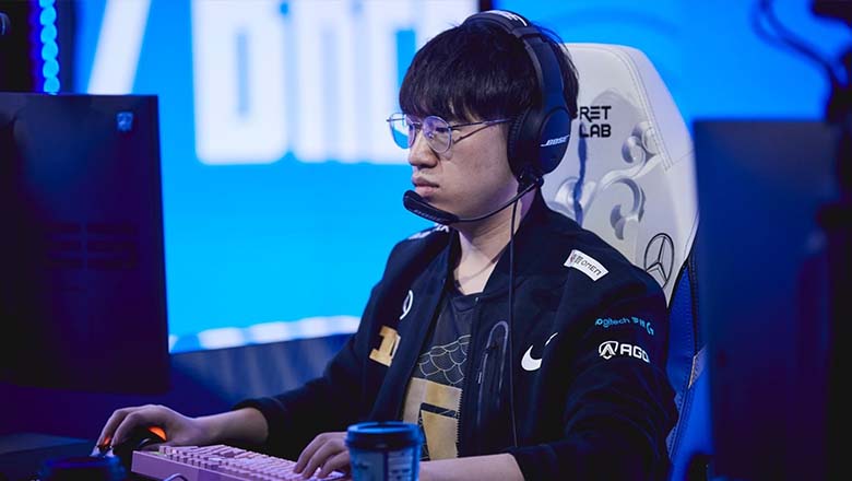 Xiaohu was turned away by Rng as soon as he arrived at WBG - Photo 1