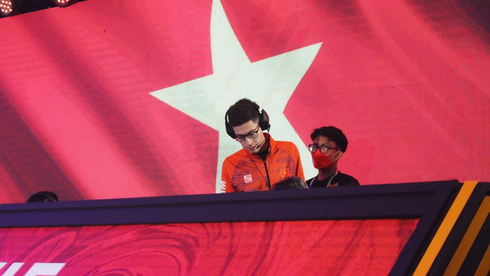 The feeling of the coach of the Flash Flash Flash is on the day of the launch day - Photo 2