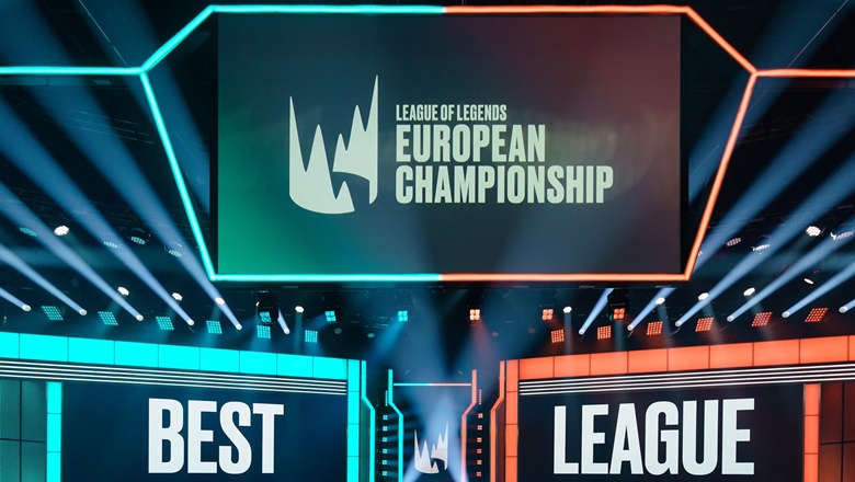 Lec fans complain about the schedule of the tournament - Photo 1